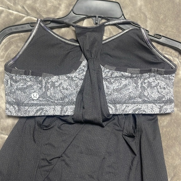 Lululemon Athletica No Limits Tank Black Rose Herringbone Built in Bra Size 6 - Picture 8 of 8